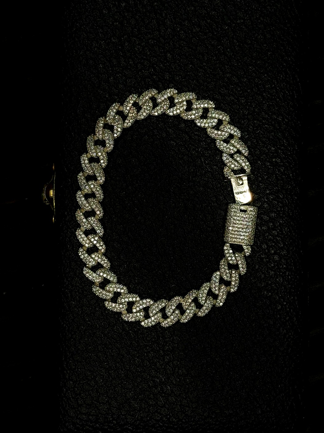 Bracelet, ablaze.